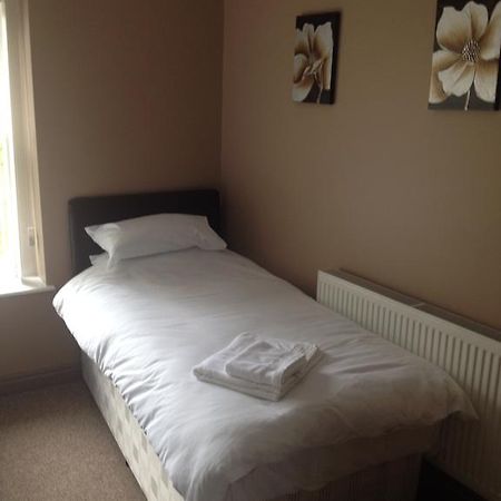 Coach & Horses Bed & Breakfast Tredegar Rom bilde