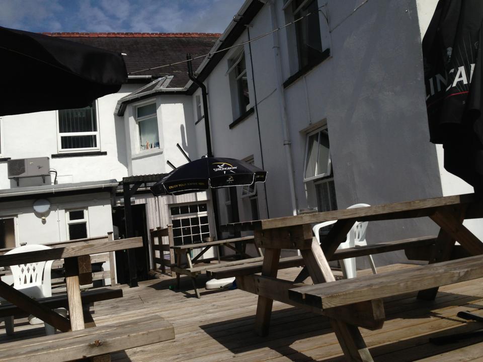 Coach & Horses Bed & Breakfast Tredegar Eksteriør bilde
